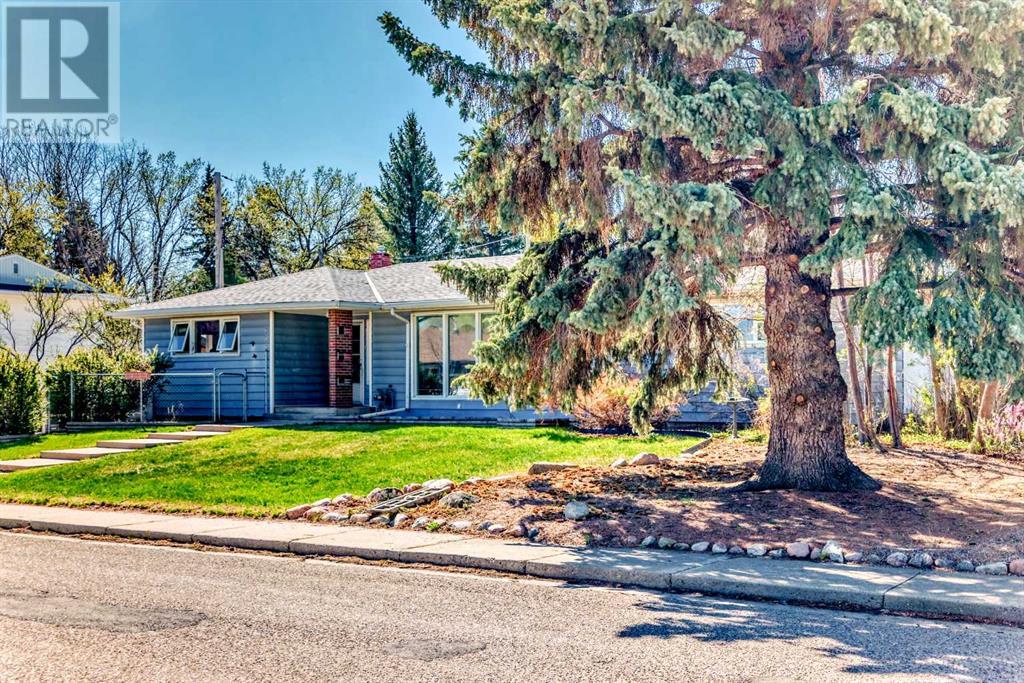 Property at 1304 14 Avenue S image 3