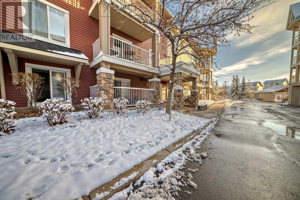 Property at 9119, 70 Panamount Drive NW image 2