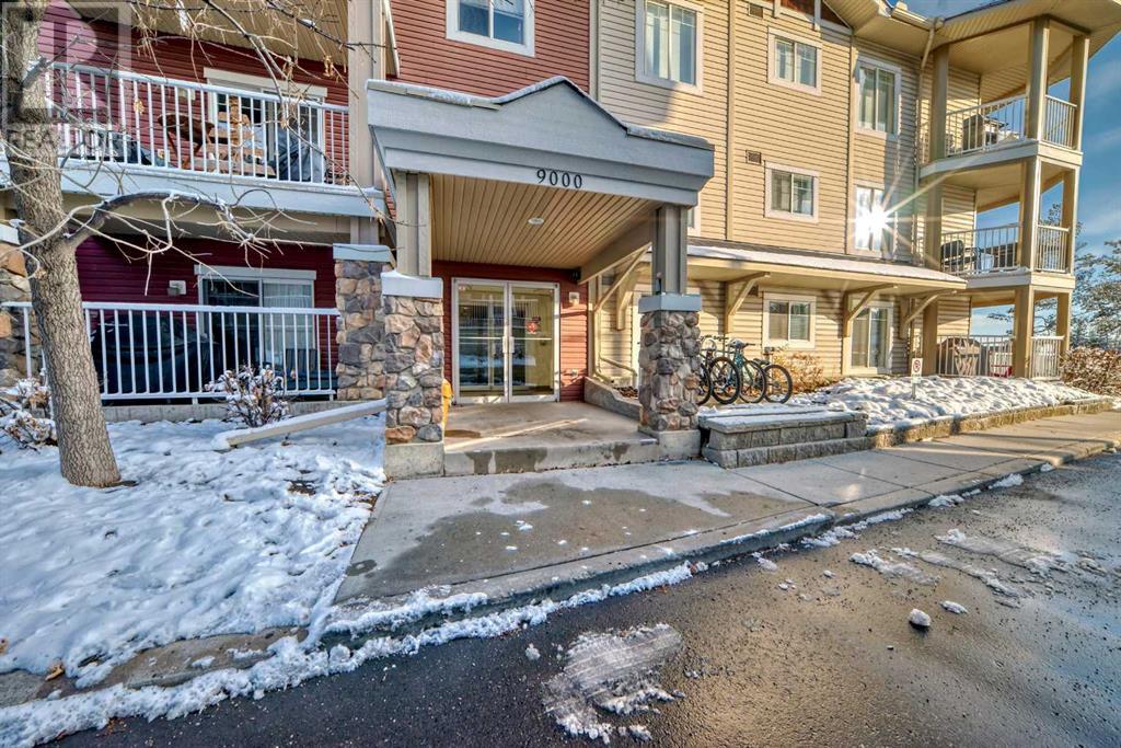 Property at 9119, 70 Panamount Drive NW image 3