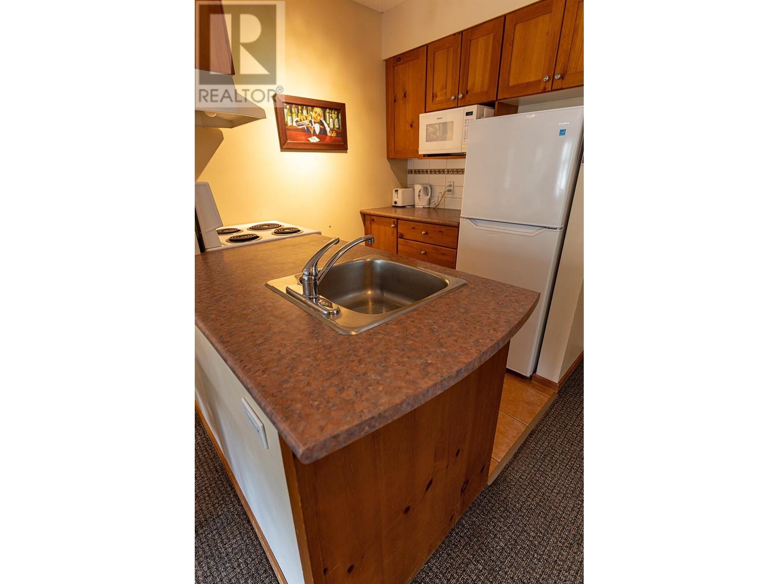 2050 Summit Drive Unit# 306, Panorama, British Columbia  V0A 1T0 - Photo 14 - 10329980