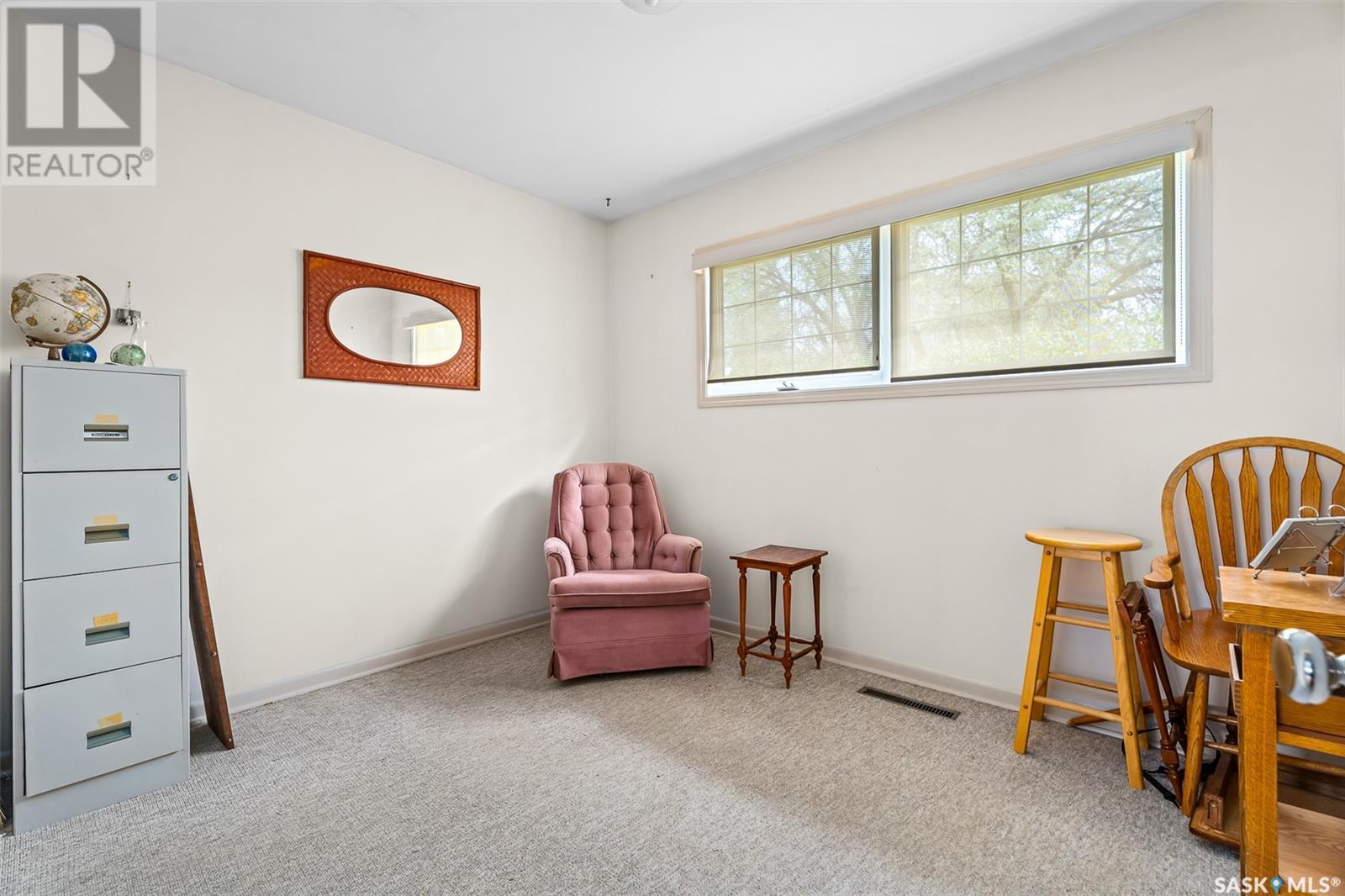 1011 3rd Avenue Ne, Moose Jaw, Saskatchewan  S6H 1E6 - Photo 14 - SK005287