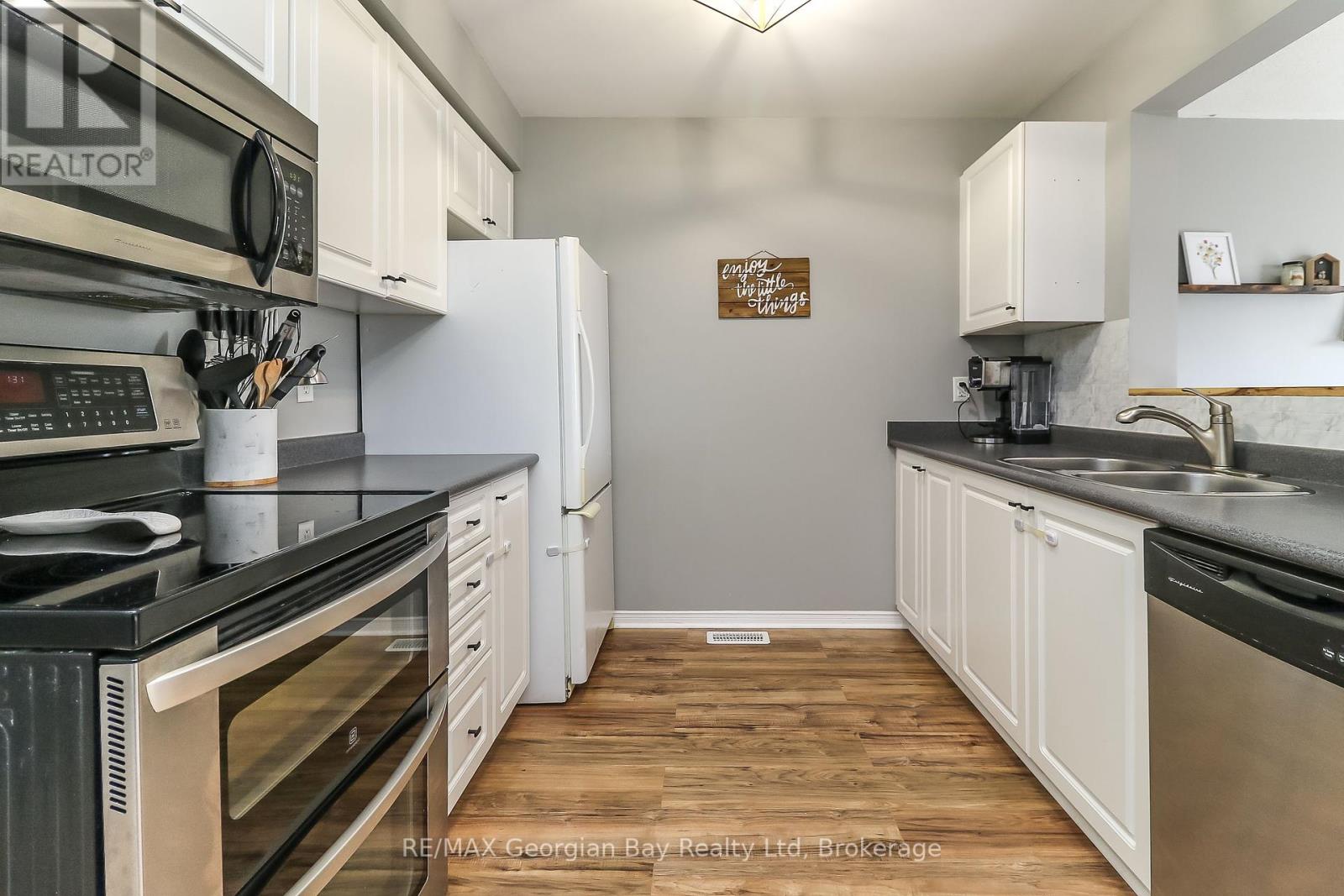 808 Coral Springs Lane, Midland, Ontario  L4R 0A1 - Photo 8 - S12137121