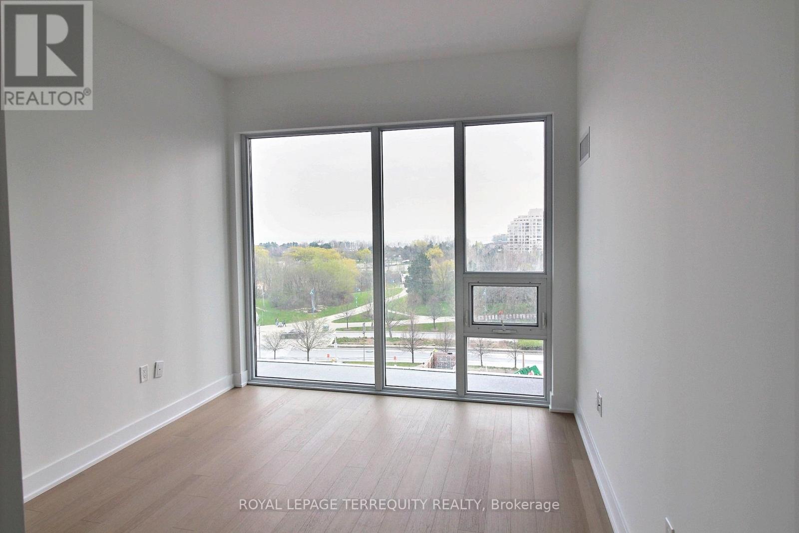 520 - 30 Shore Breeze Drive, Toronto, Ontario  M8V 0J1 - Photo 8 - W12139692
