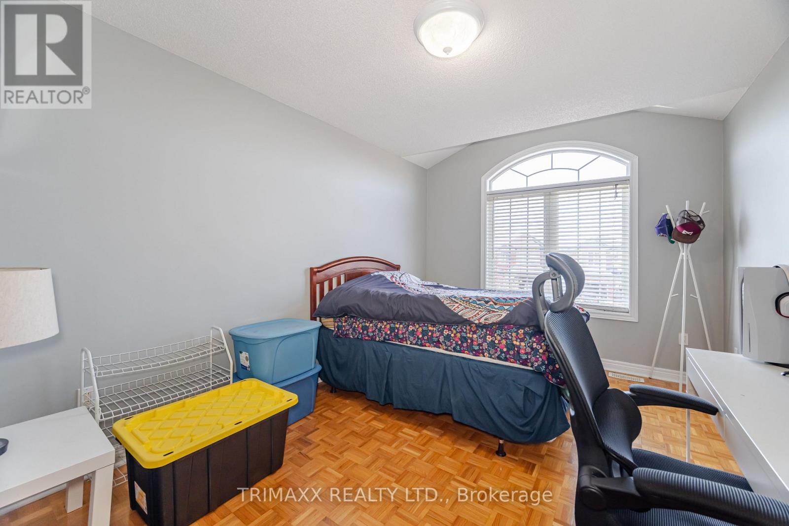 330 Ellwood Drive W, Caledon (Bolton West), Ontario  L7E 2G9 - Photo 10 - W12139694
