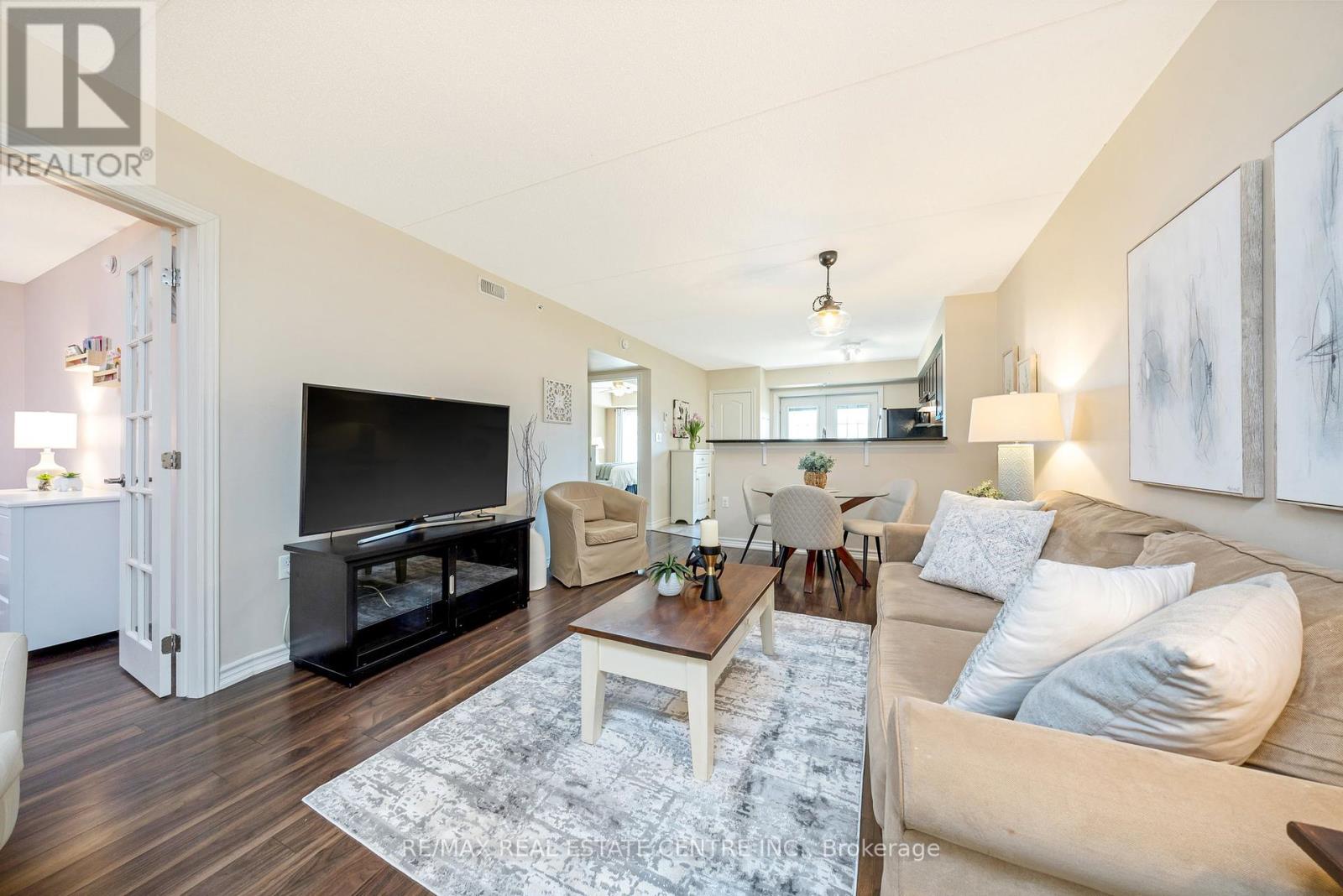 109 - 1470 Main Street E, Milton, Ontario  L9T 8W6 - Photo 3 - W12139695