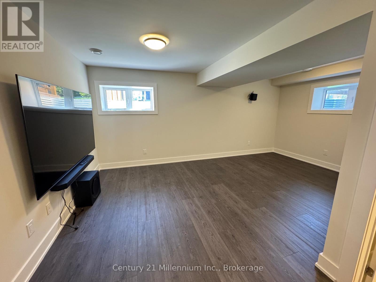 137 Courtland Street, Blue Mountains, Ontario  L9Y 5L8 - Photo 33 - X12139738