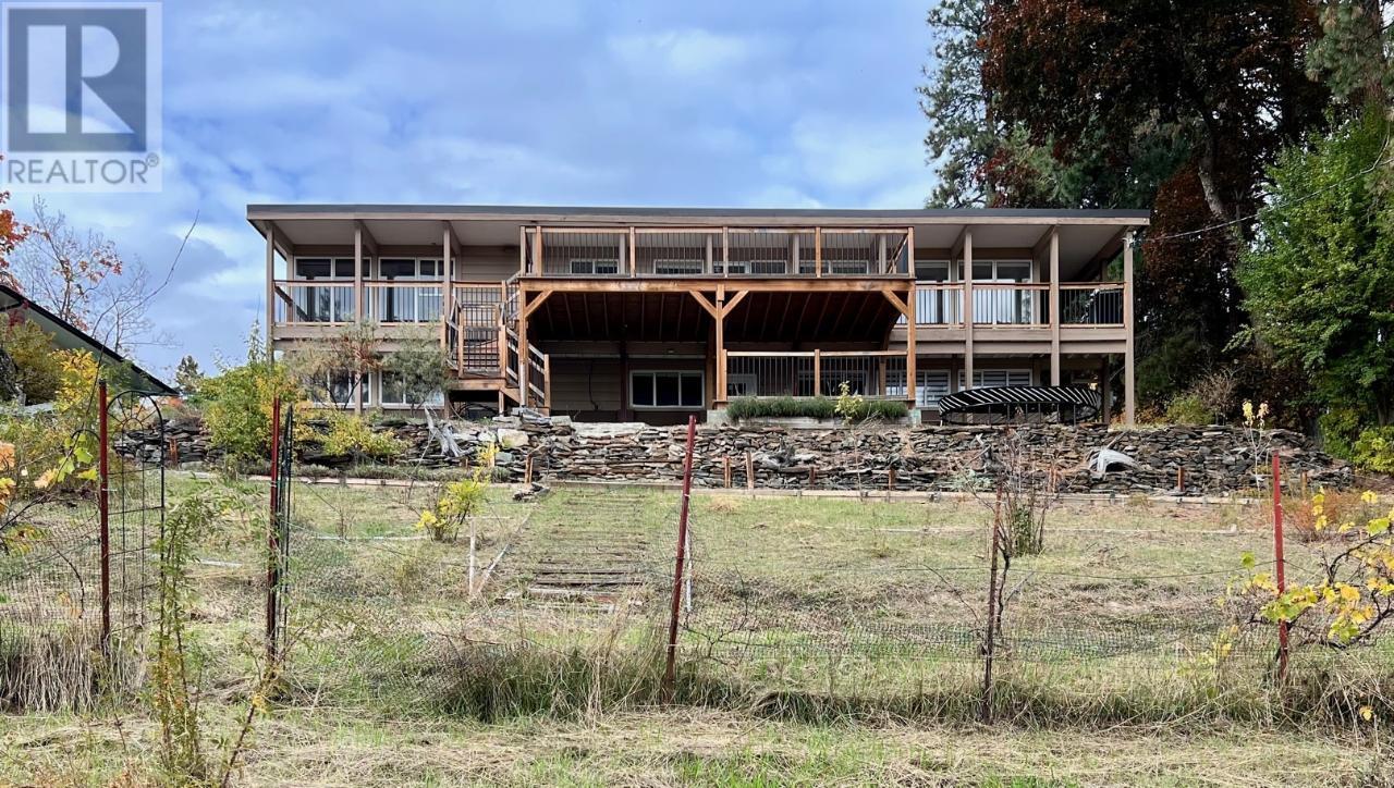2424 Crawford Street, Creston, British Columbia  V0B 1G5 - Photo 7 - 10347316
