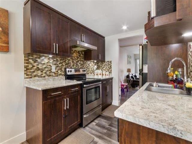 263 7493 140 Street, Surrey, British Columbia  V3W 6G5 - Photo 11 - R3000998
