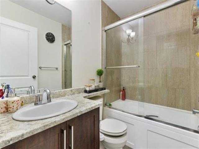 263 7493 140 Street, Surrey, British Columbia  V3W 6G5 - Photo 4 - R3000998