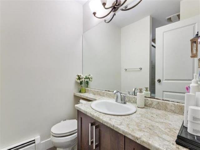 263 7493 140 Street, Surrey, British Columbia  V3W 6G5 - Photo 5 - R3000998