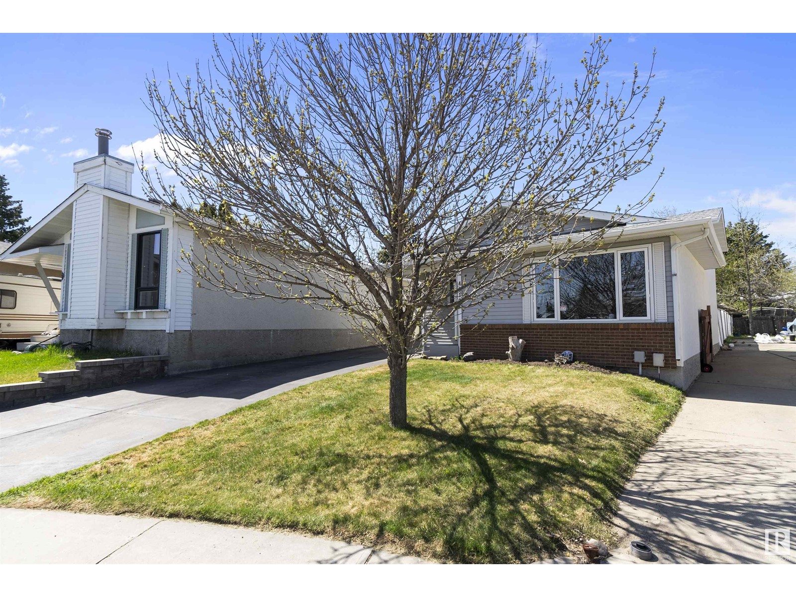 Property at 4013 43B Ave image 4