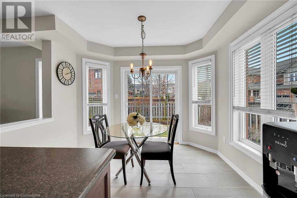 2109 Newell Crescent, Burlington, Ontario  L7L 7C3 - Photo 16 - 40717386