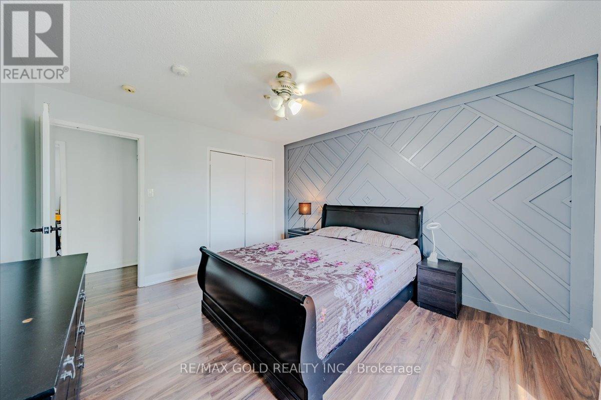 18 Markham Street, Brampton, Ontario  L6S 2X7 - Photo 37 - W12139715