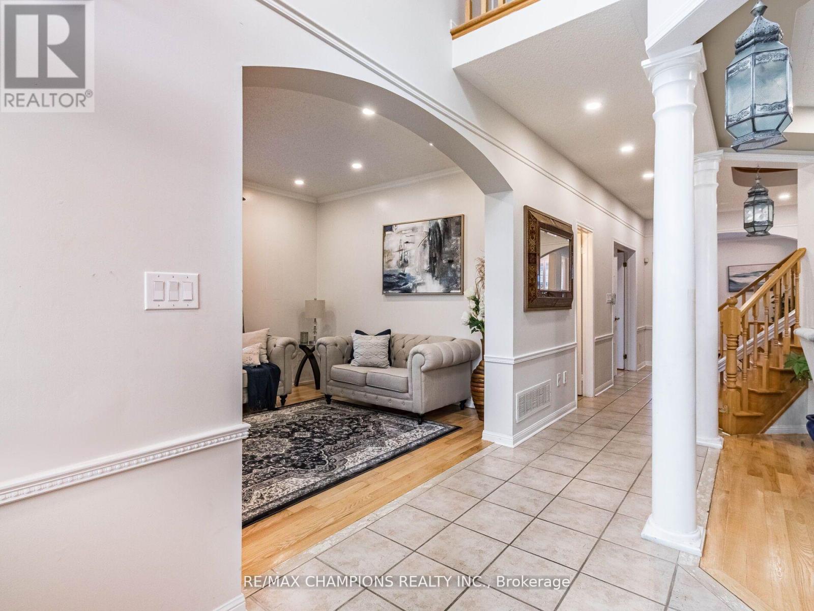 707 Trudeau Drive, Milton (Be Beaty), Ontario  L9T 5L4 - Photo 15 - W12139733