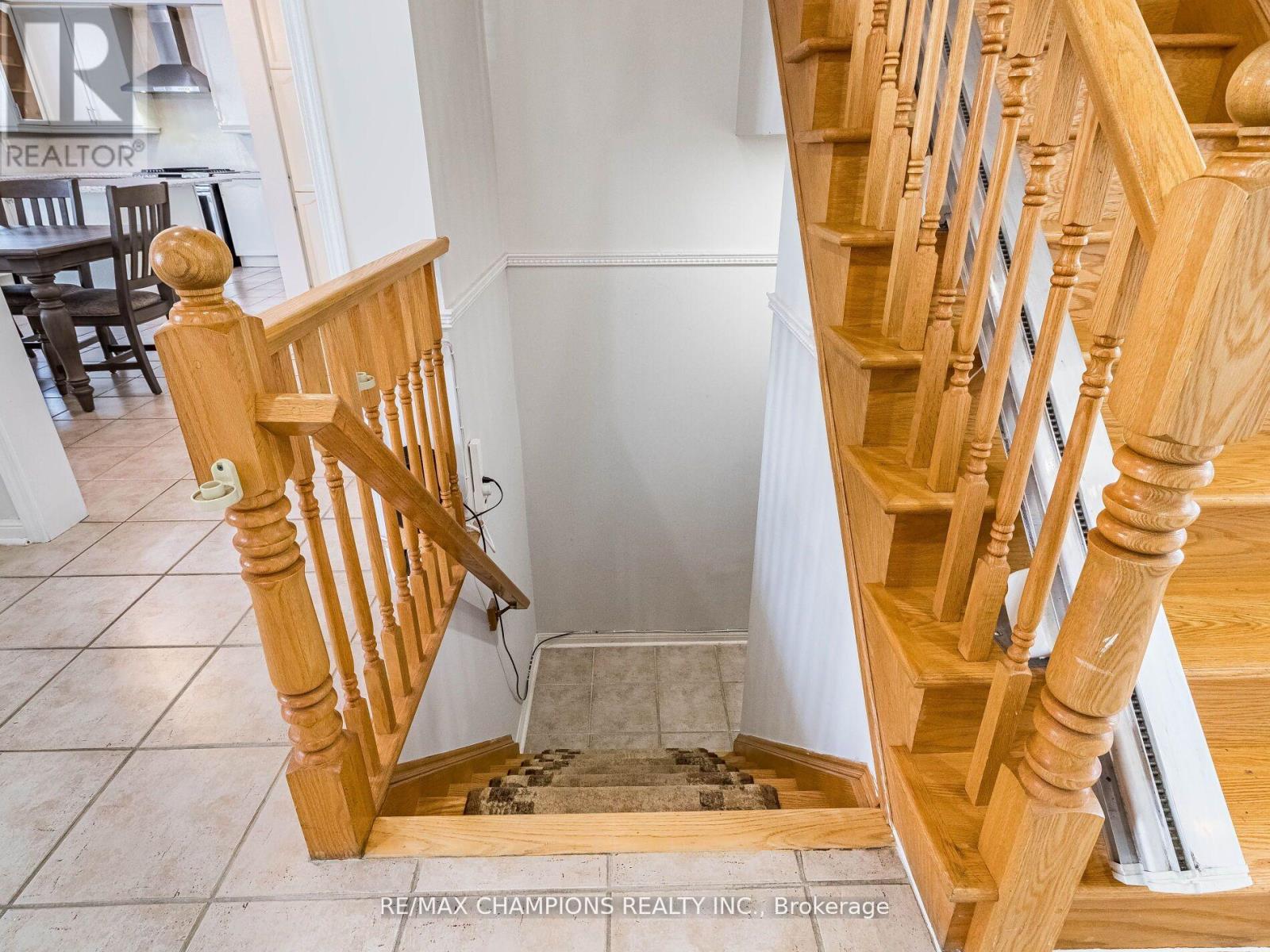 707 Trudeau Drive, Milton (Be Beaty), Ontario  L9T 5L4 - Photo 16 - W12139733