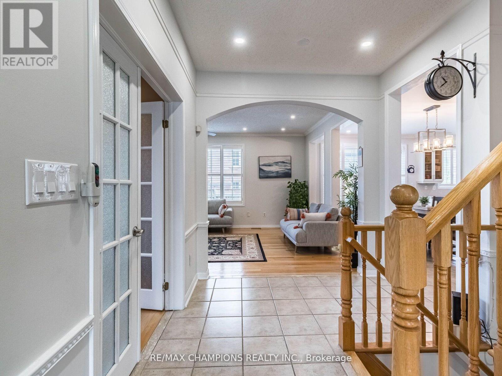 707 Trudeau Drive, Milton (Be Beaty), Ontario  L9T 5L4 - Photo 32 - W12139733