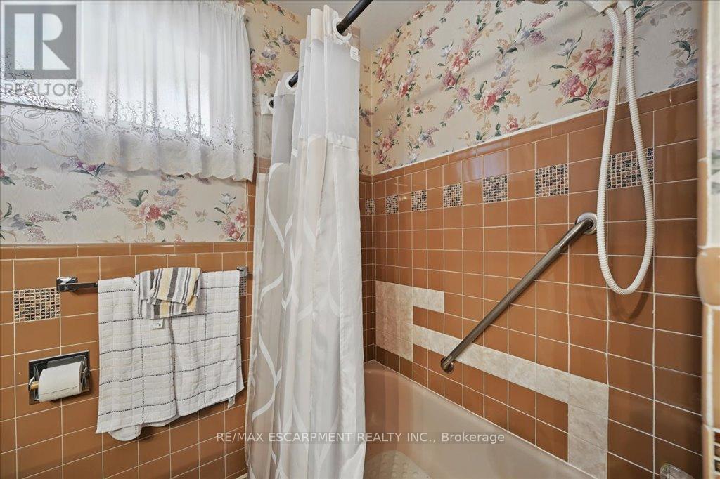 269 Rainbow Drive, Hamilton, Ontario  L8K 4G3 - Photo 26 - X12139713