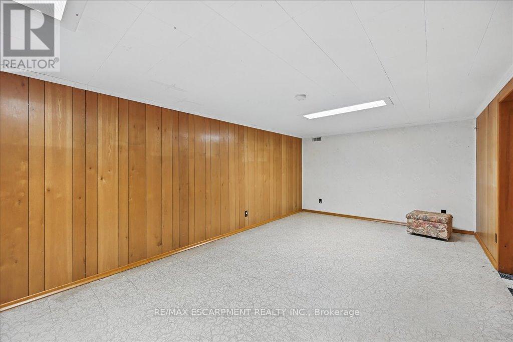 269 Rainbow Drive, Hamilton, Ontario  L8K 4G3 - Photo 30 - X12139713