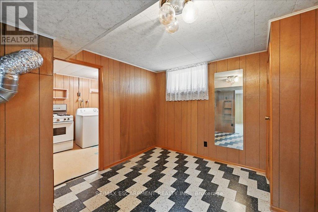 269 Rainbow Drive, Hamilton, Ontario  L8K 4G3 - Photo 31 - X12139713