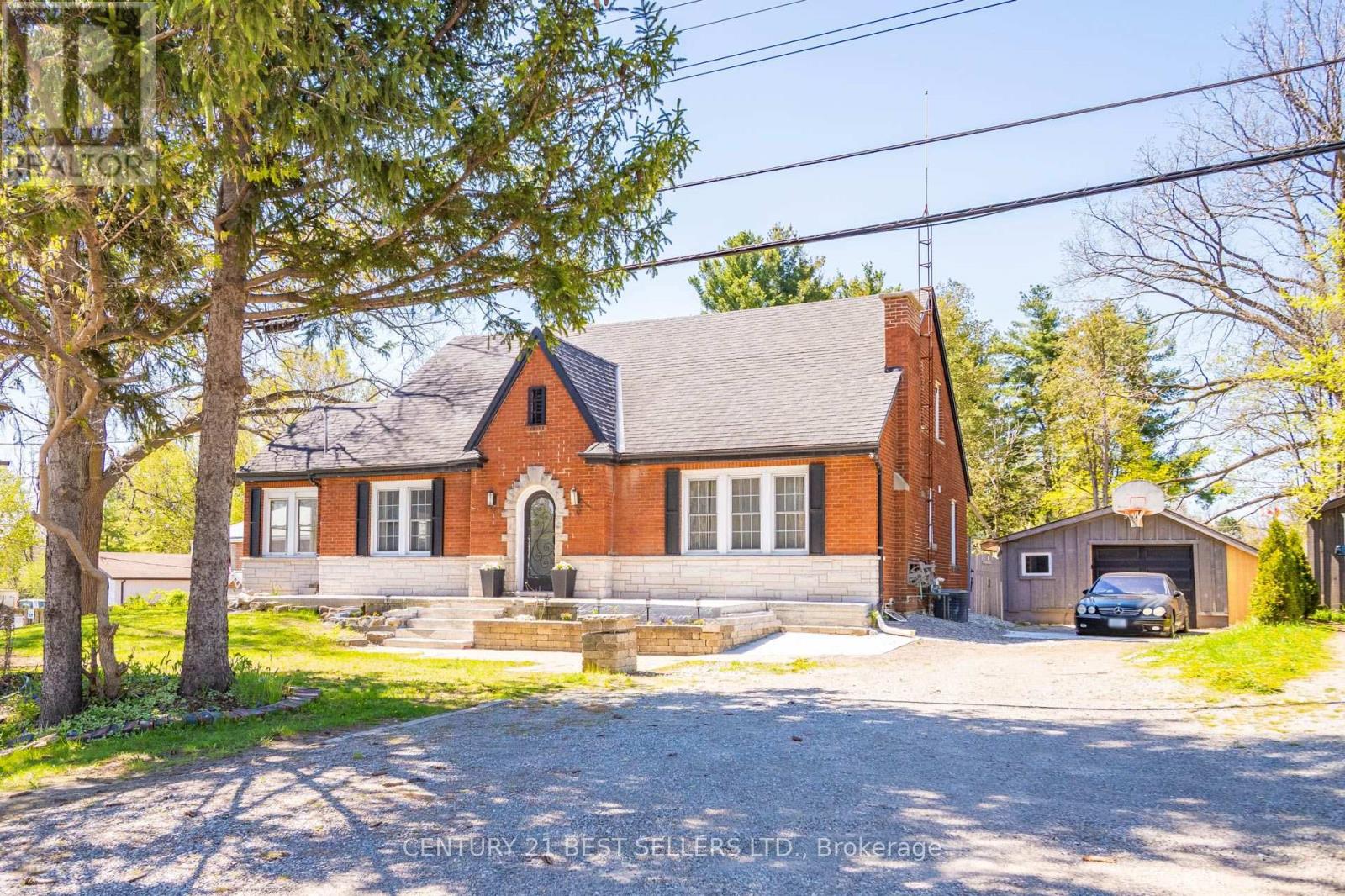 933 HIGHWAY 6, Hamilton, Ontario