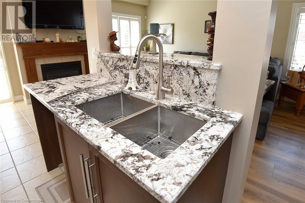 40 Dartmouth Gate Unit# 24, Stoney Creek, Ontario  L8E 0C4 - Photo 13 - 40727174