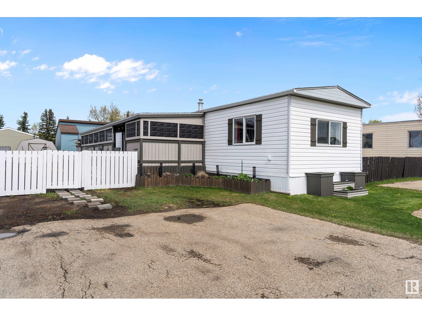 Property at #46 4819 51 image 1
