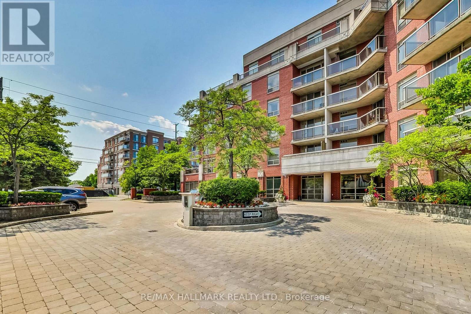 Property at 405 - 800 SHEPPARD AVENUE W image 3
