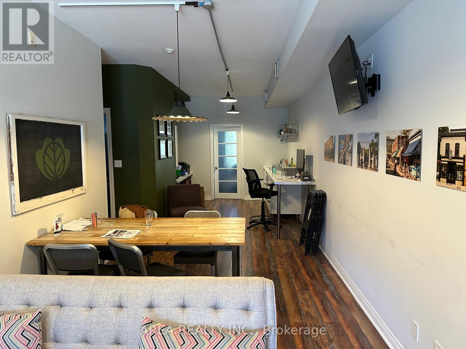 Property at 538 PARLIAMENT STREET image 3