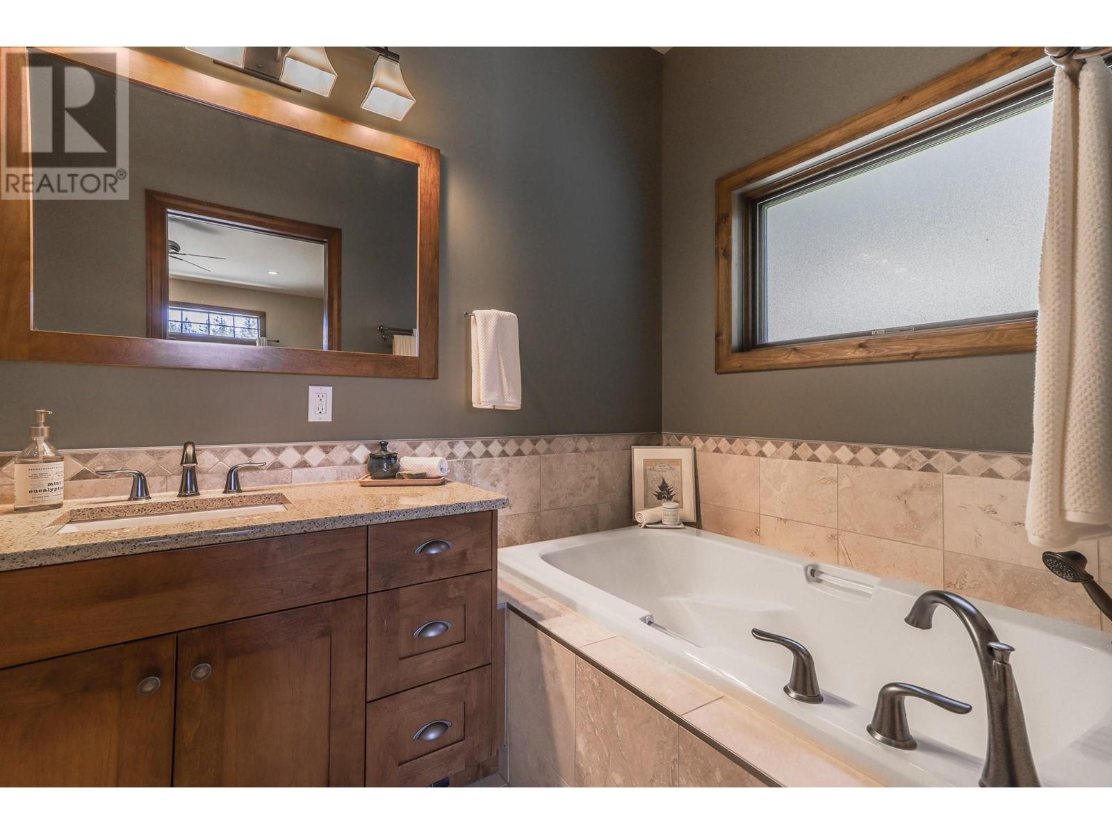 6308 Ash Road, Wasa, British Columbia  V0B 2K0 - Photo 19 - 10344519