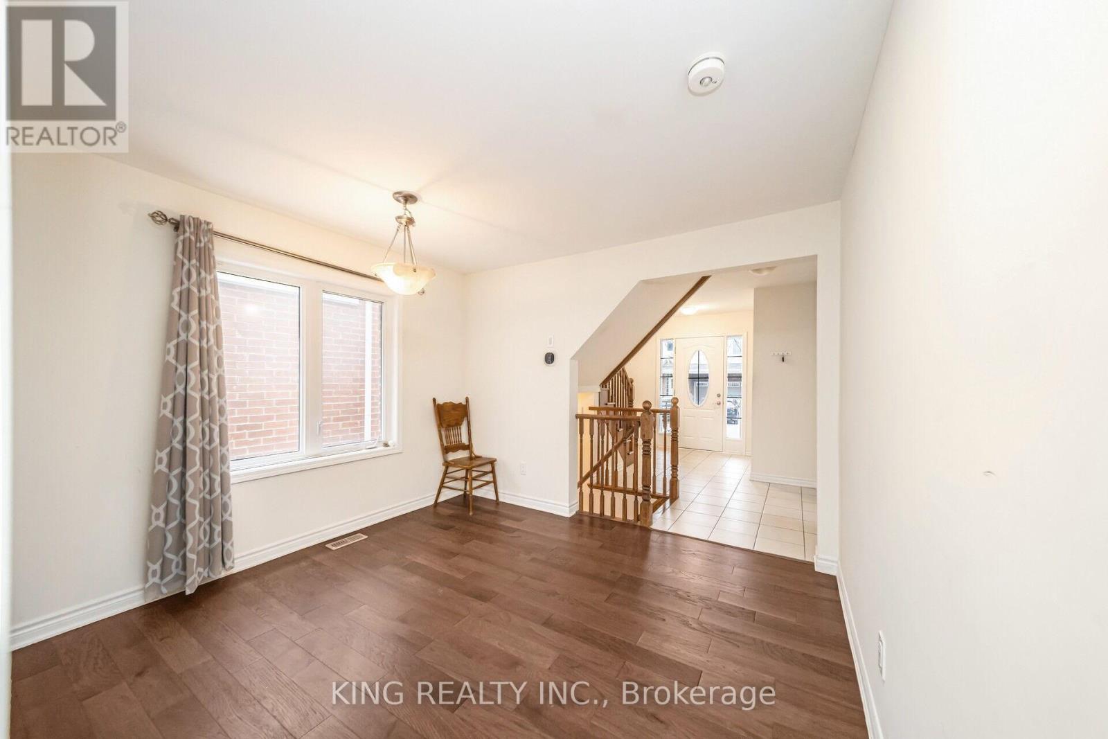 Property at 8 POINTER STREET image 4