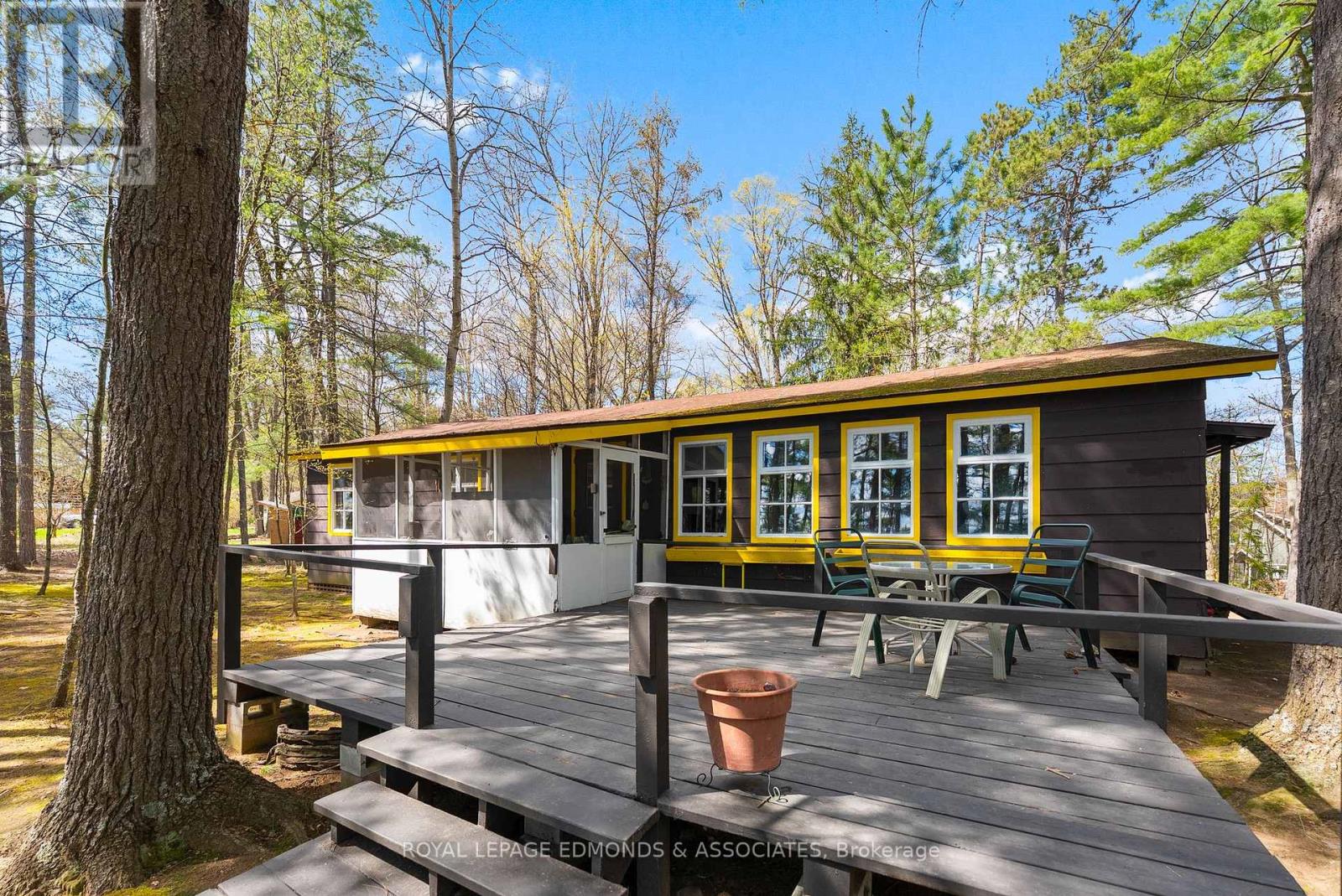 643 PINE POINT LANE, Killaloe, Ontario