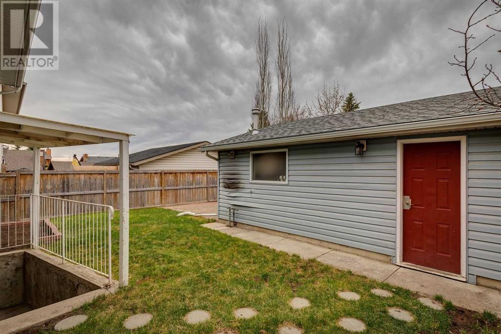 27 Woodglen Way Sw, Calgary, Alberta  t2w 4w8 - Photo 39 - A2219860