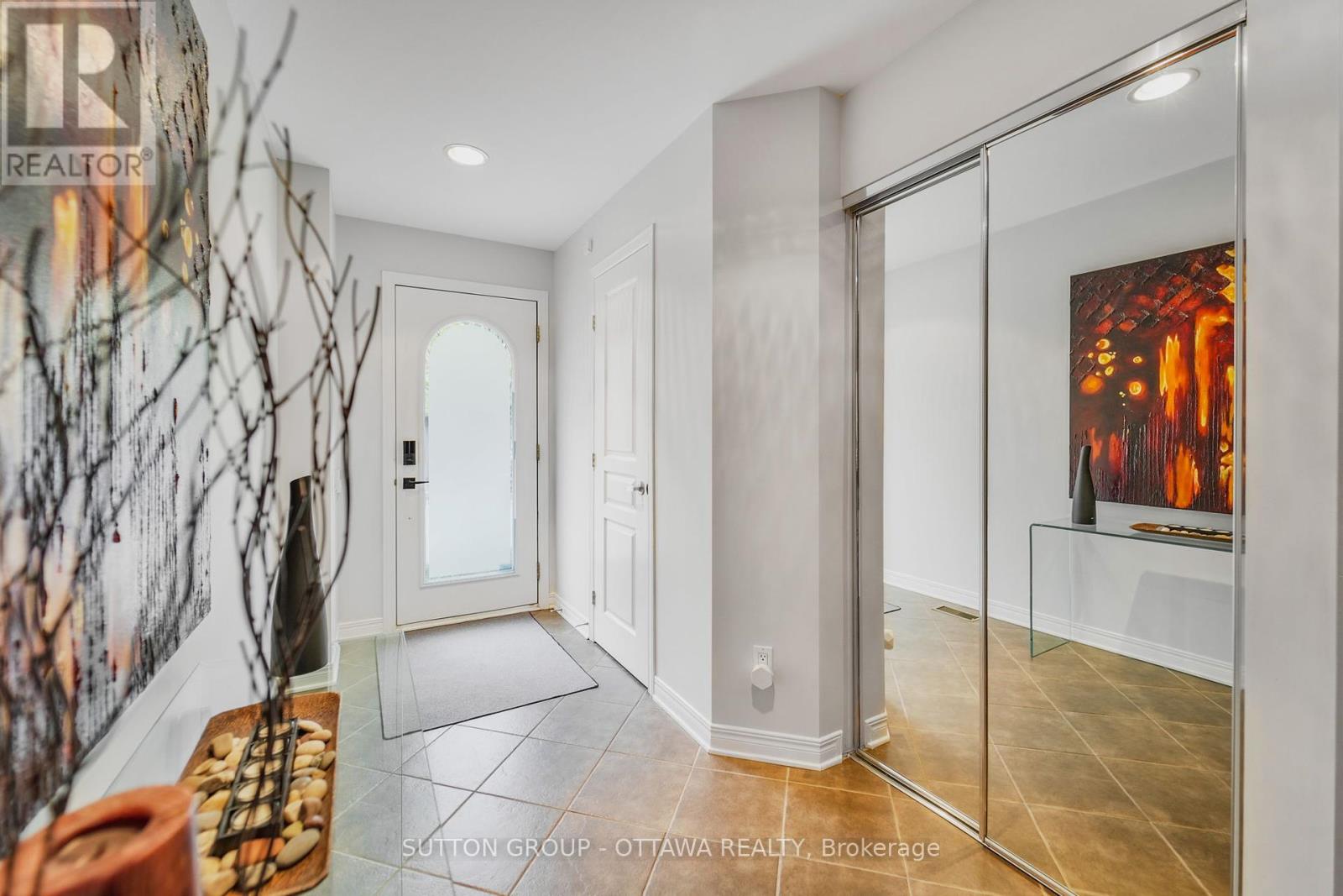 Property at 230 WEST VILLAGE PRIVATE image 3