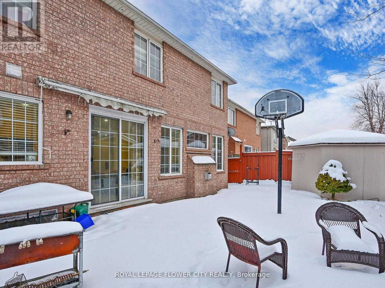 160 America Avenue, Vaughan, Ontario  L6Z 3E8 - Photo 31 - N12139797