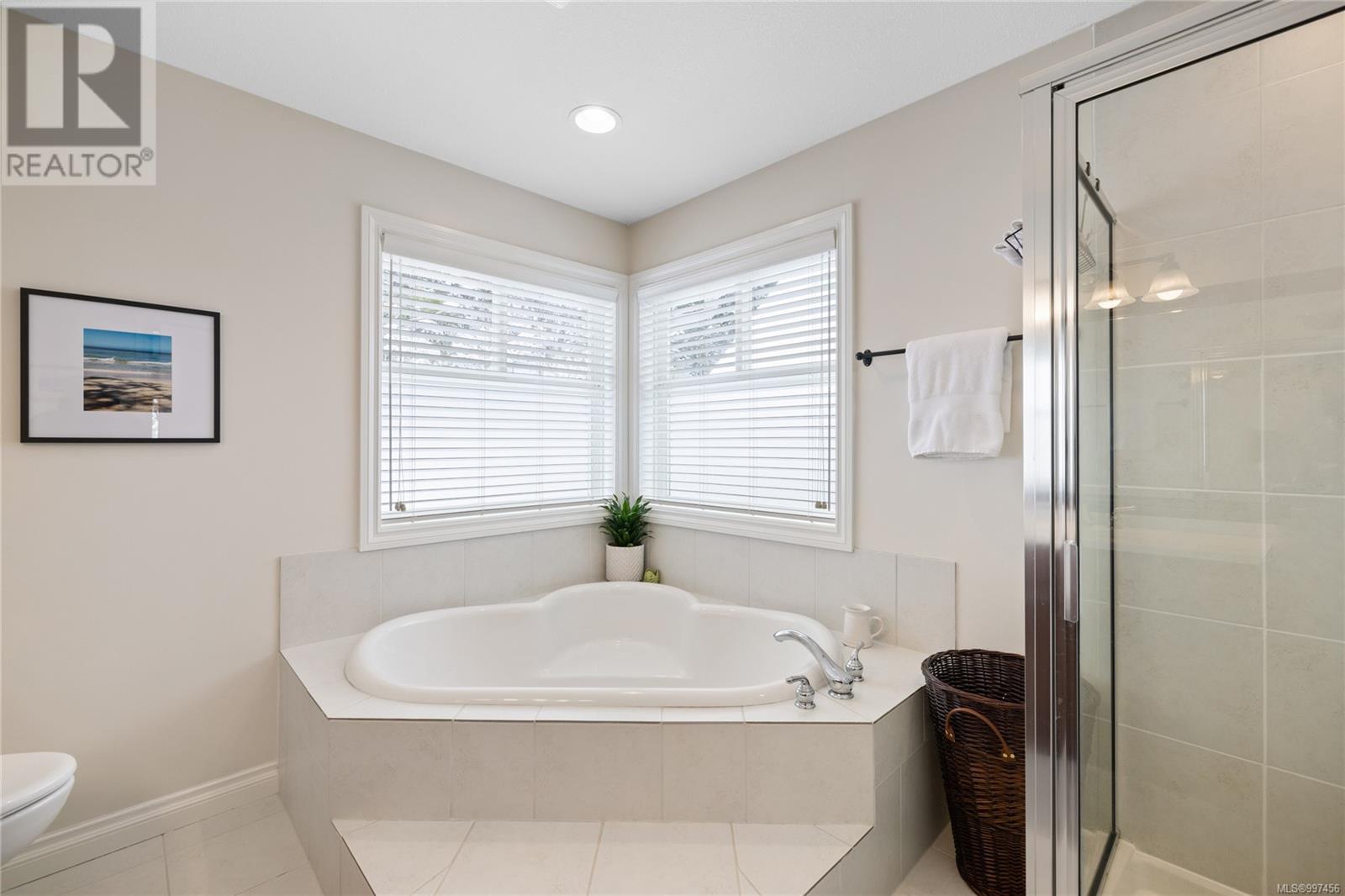 Property at 2438 Andover Rd image 3