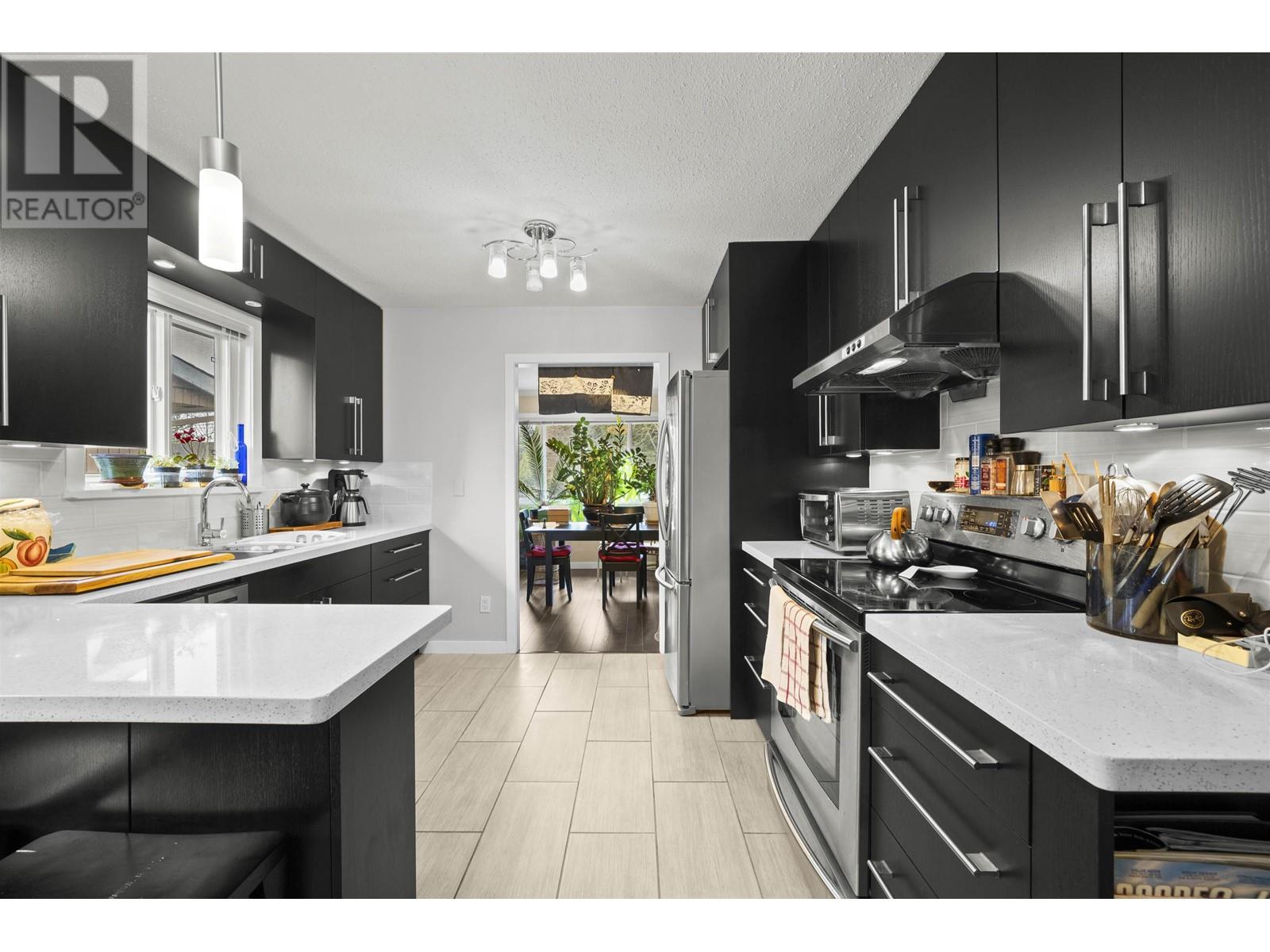 9560 Parksville Drive, Richmond, British Columbia  V7E 4M9 - Photo 8 - R2981048