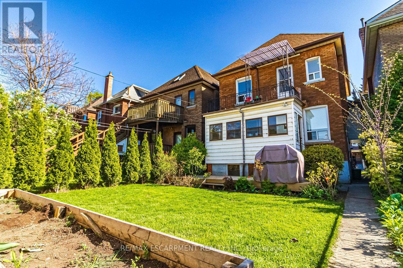 27 Elm Street, Hamilton, Ontario  L8M 1Y2 - Photo 38 - X12139803