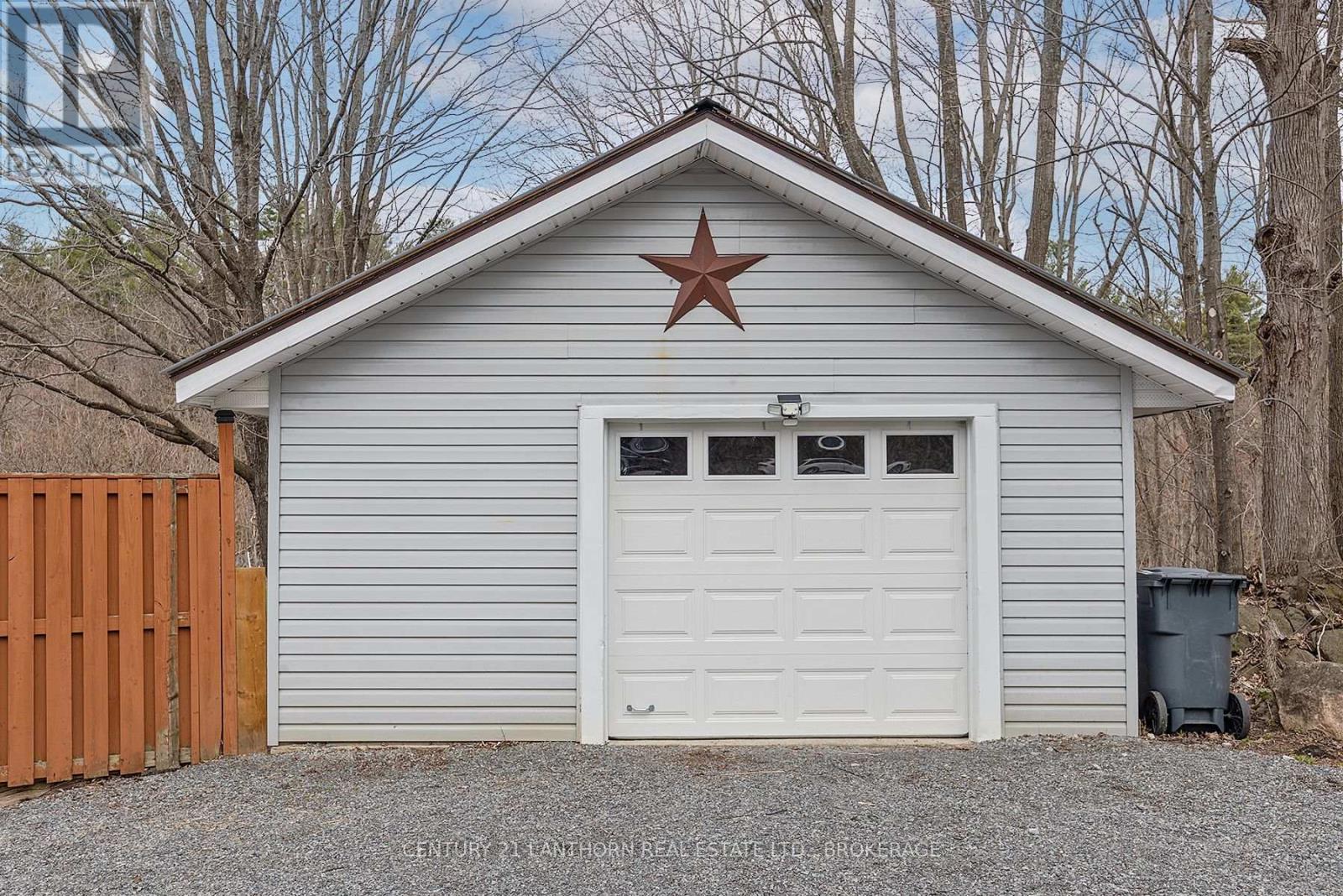 7993 Perth Road, Frontenac (Frontenac South), Ontario  K0K 2L0 - Photo 8 - X12100309