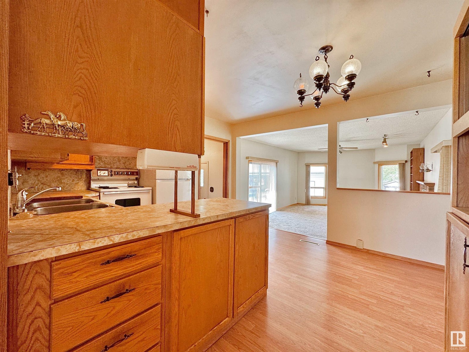 Property at 228 FIR ST image 5