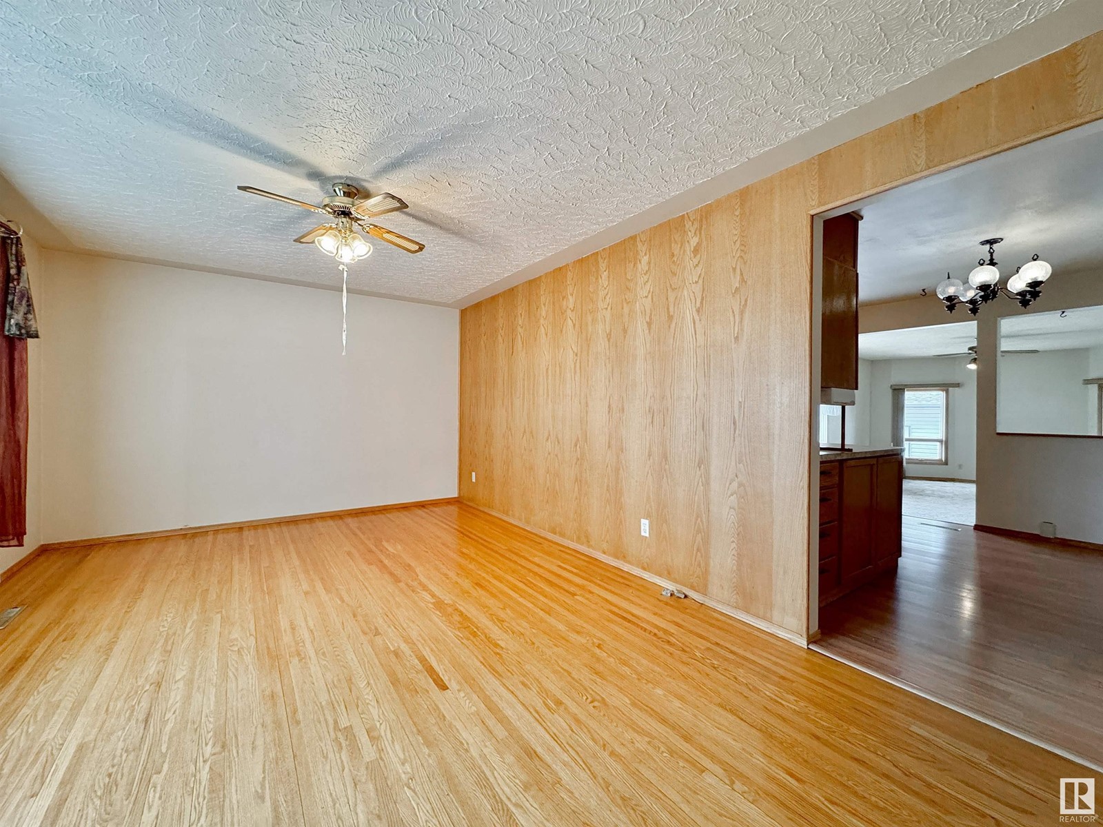 Property at 228 FIR ST image 2