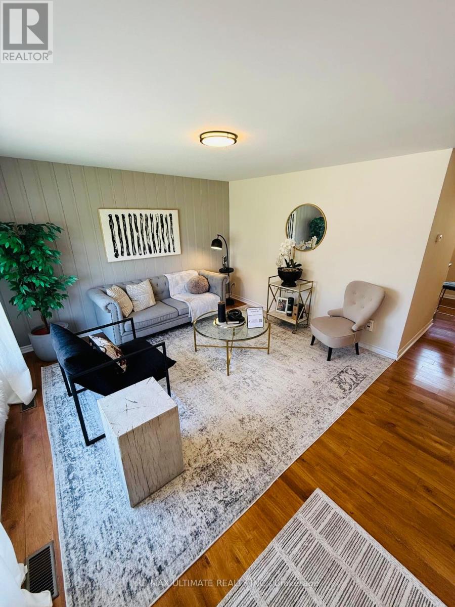 Property at 24 REXWAY DRIVE image 3