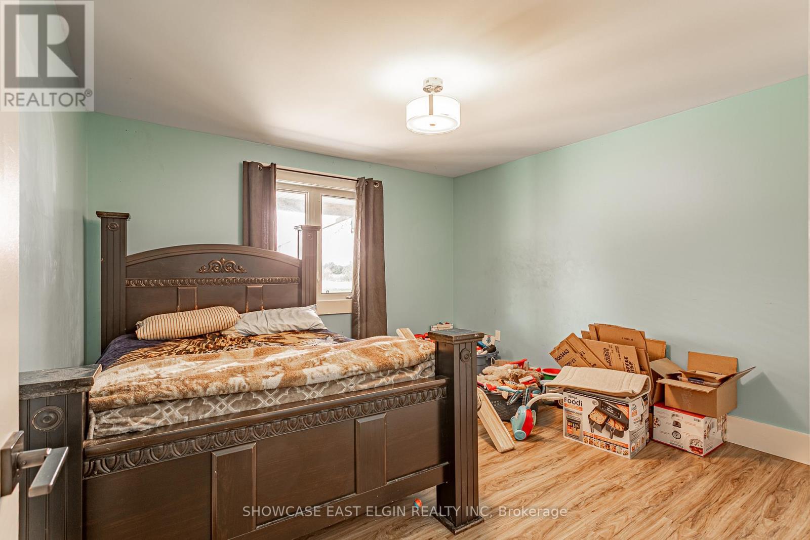 8433 Imperial Road, Malahide, Ontario  N5H 2R2 - Photo 17 - X12126778