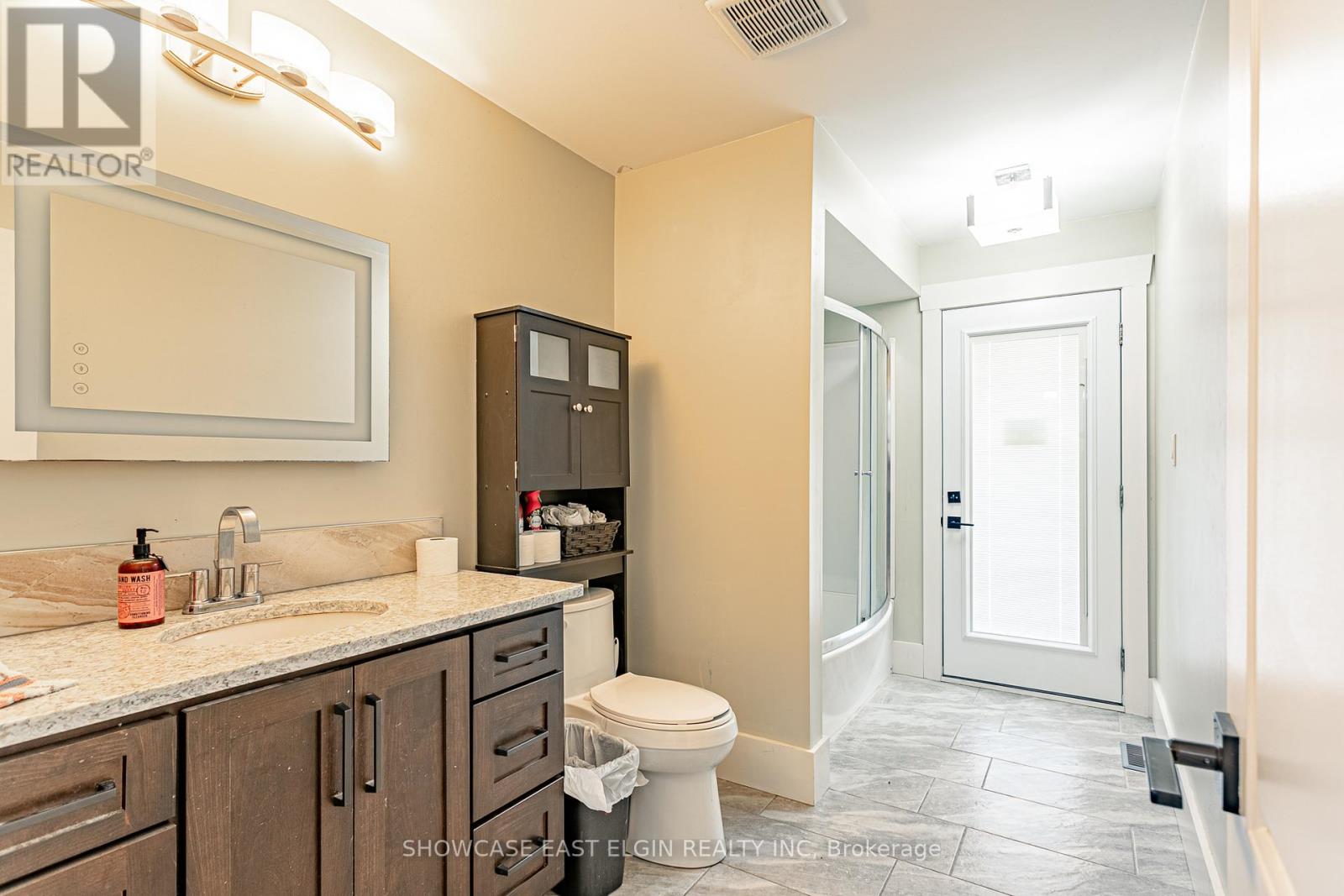 8433 Imperial Road, Malahide, Ontario  N5H 2R2 - Photo 18 - X12126778