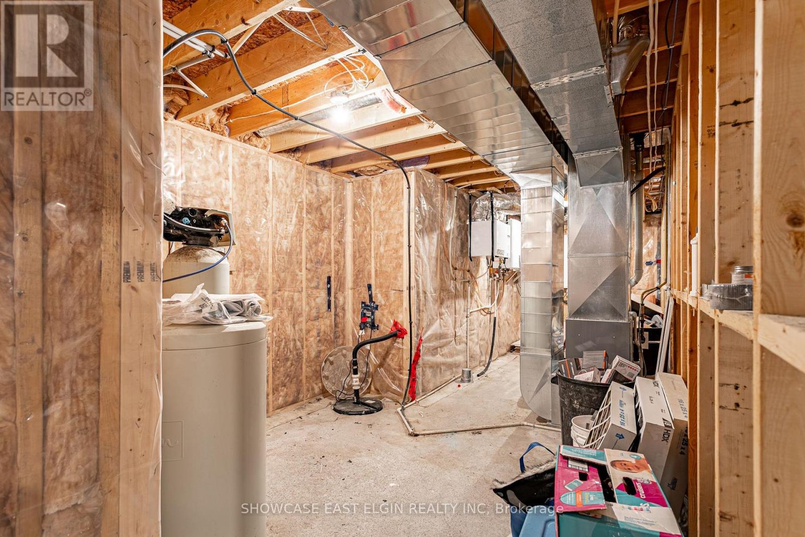 8433 Imperial Road, Malahide, Ontario  N5H 2R2 - Photo 24 - X12126778