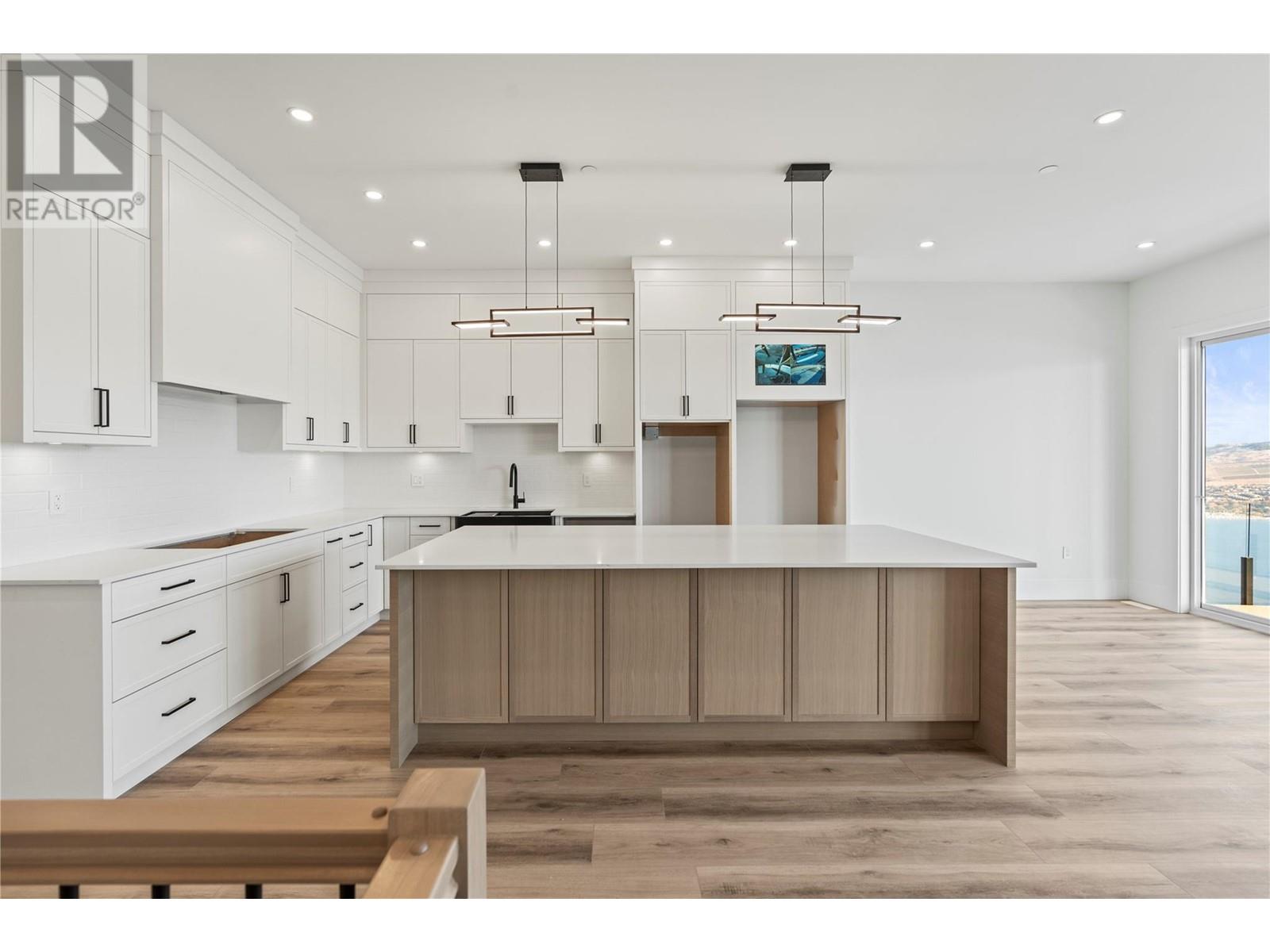 8948 Tavistock Road, Vernon, British Columbia  V1H 2L4 - Photo 12 - 10347323