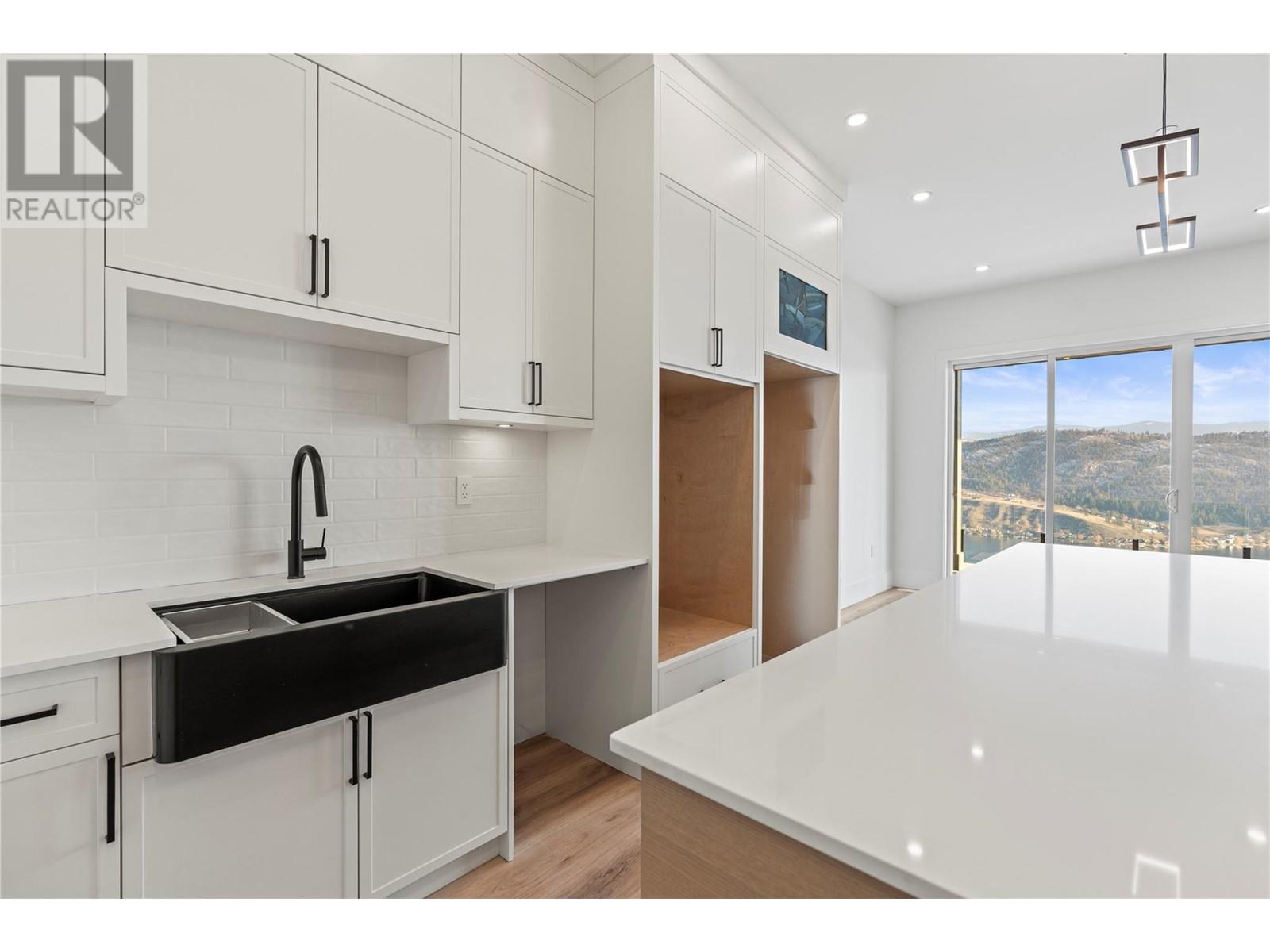8948 Tavistock Road, Vernon, British Columbia  V1H 2L4 - Photo 15 - 10347323