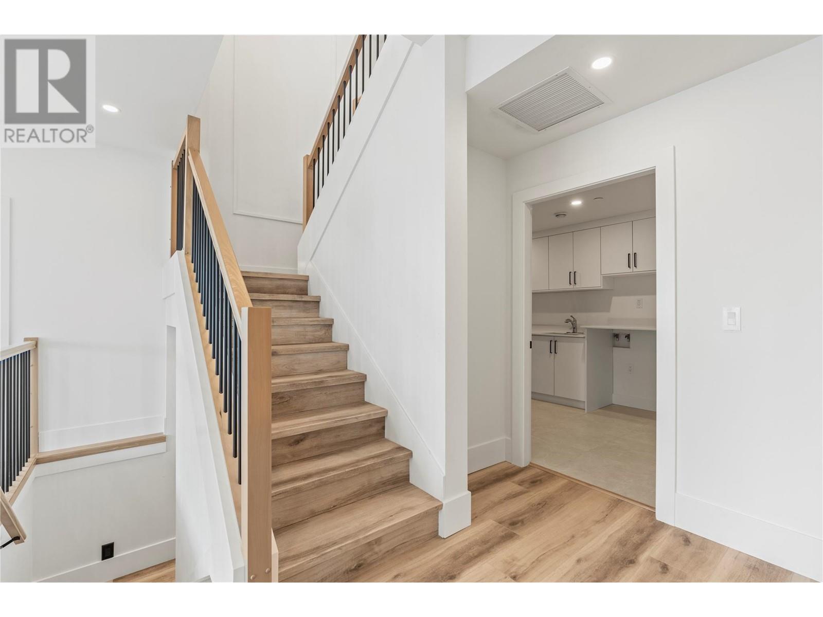 8948 Tavistock Road, Vernon, British Columbia  V1H 2L4 - Photo 32 - 10347323
