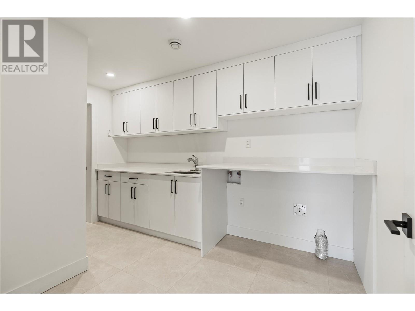 8948 Tavistock Road, Vernon, British Columbia  V1H 2L4 - Photo 36 - 10347323