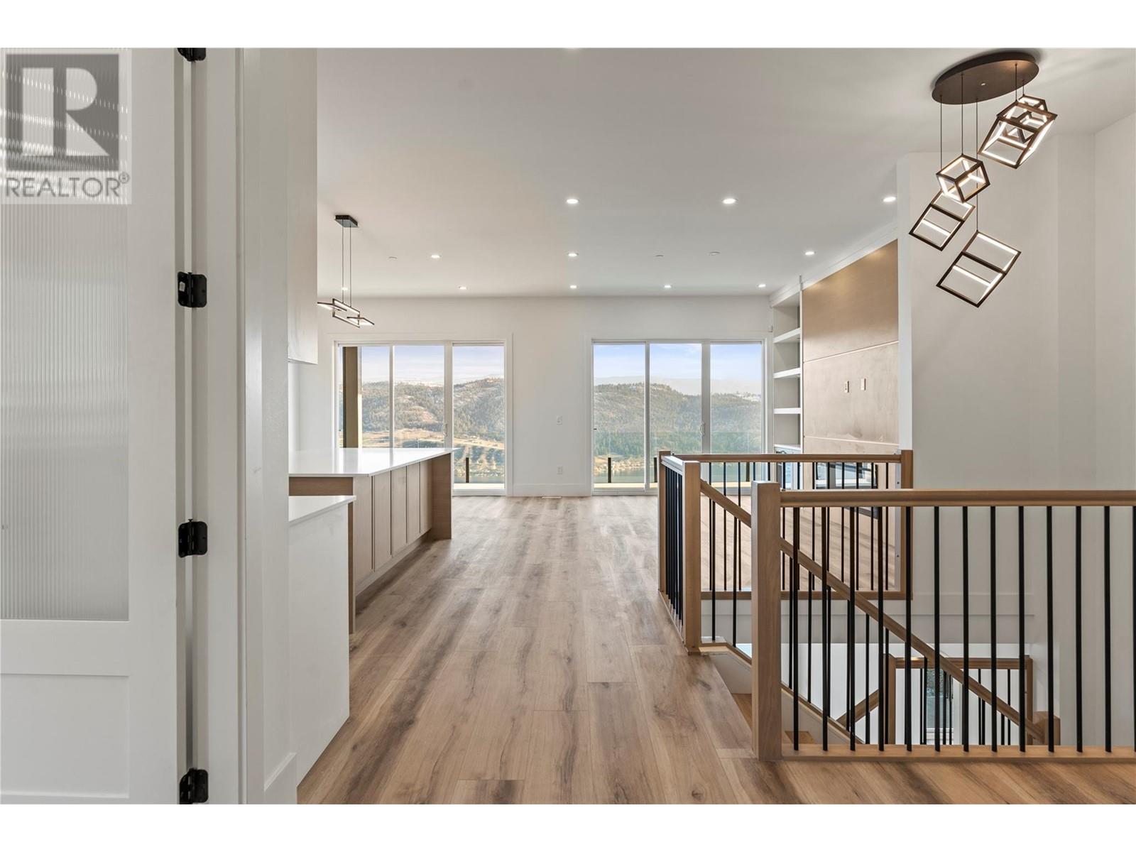 8948 Tavistock Road, Vernon, British Columbia  V1H 2L4 - Photo 6 - 10347323