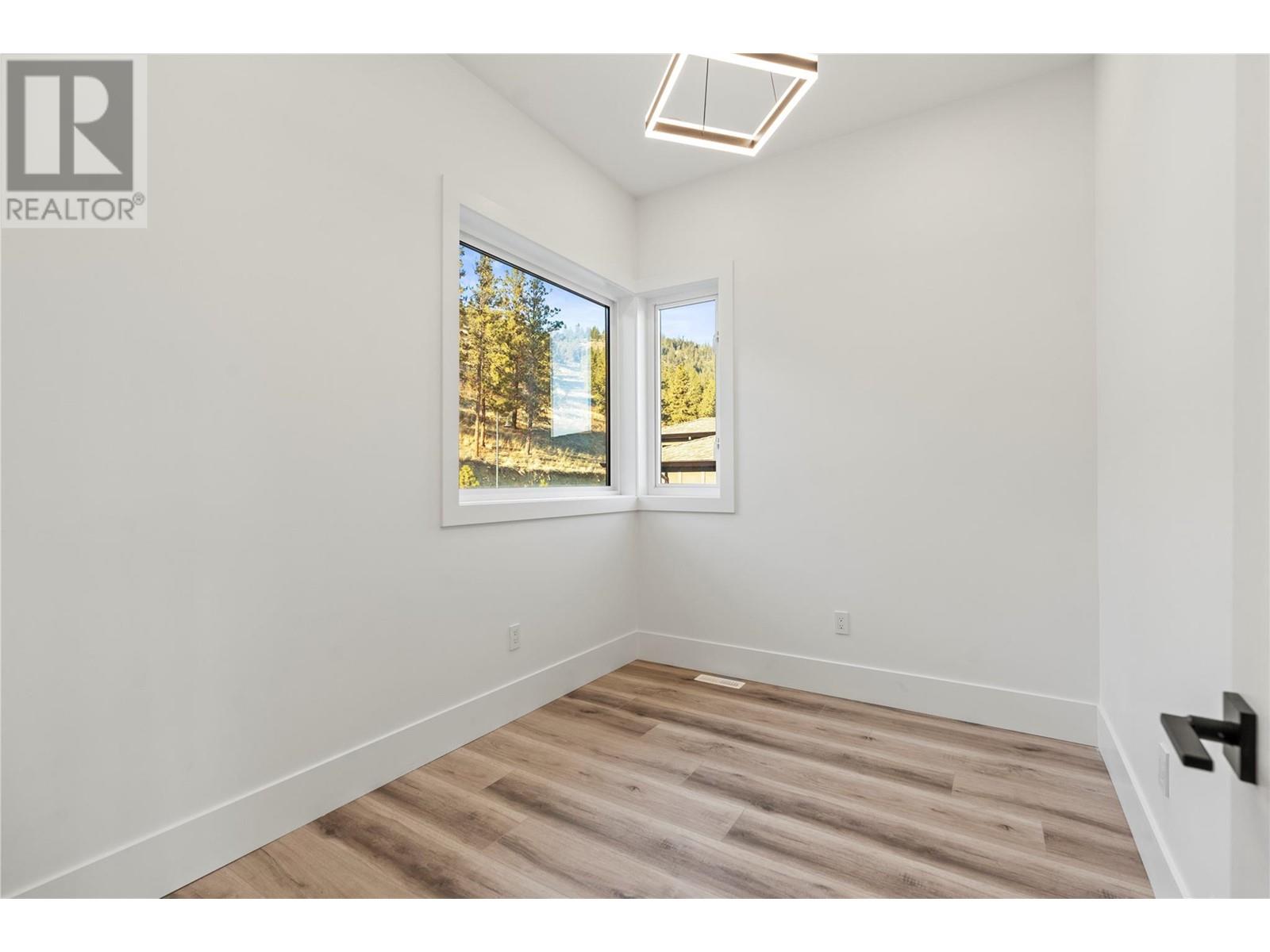 8948 Tavistock Road, Vernon, British Columbia  V1H 2L4 - Photo 7 - 10347323